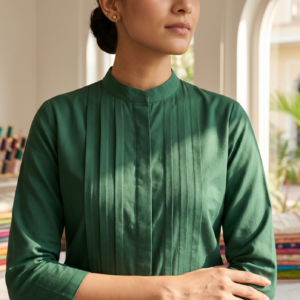 4 tucks blouse